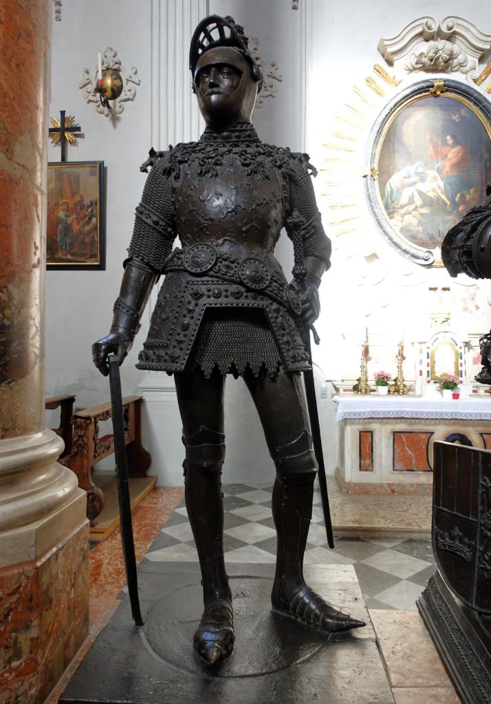 Innsbruck: Hofkirche Grabmal Kaiser Maximilians I. - Statue von König Artus (2025)