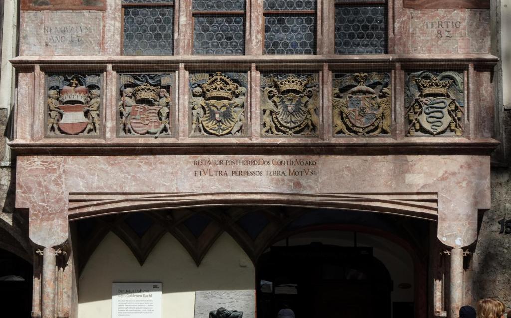 Innsbruck: Goldenes Dachl Wappen (2025)