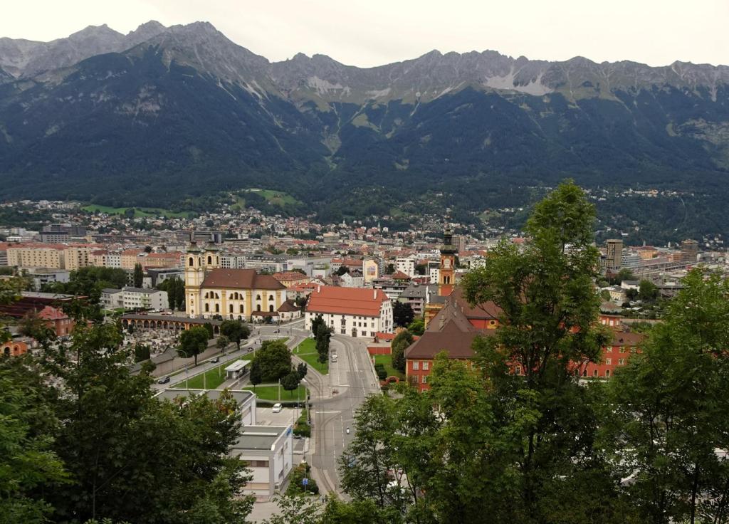 Innsbruck: Blick vom Bergisel auf Innsbruck (2025)
