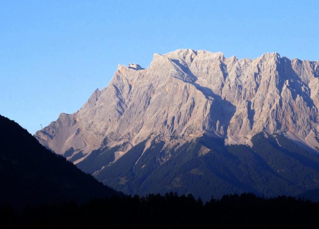 Blick vom Fernpass zur Zugspitze (2017