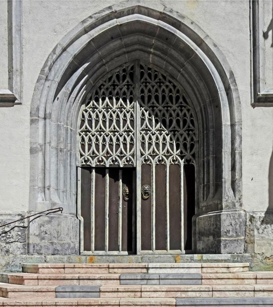 Schwaz: Pfarrkirche Westportal (2025)