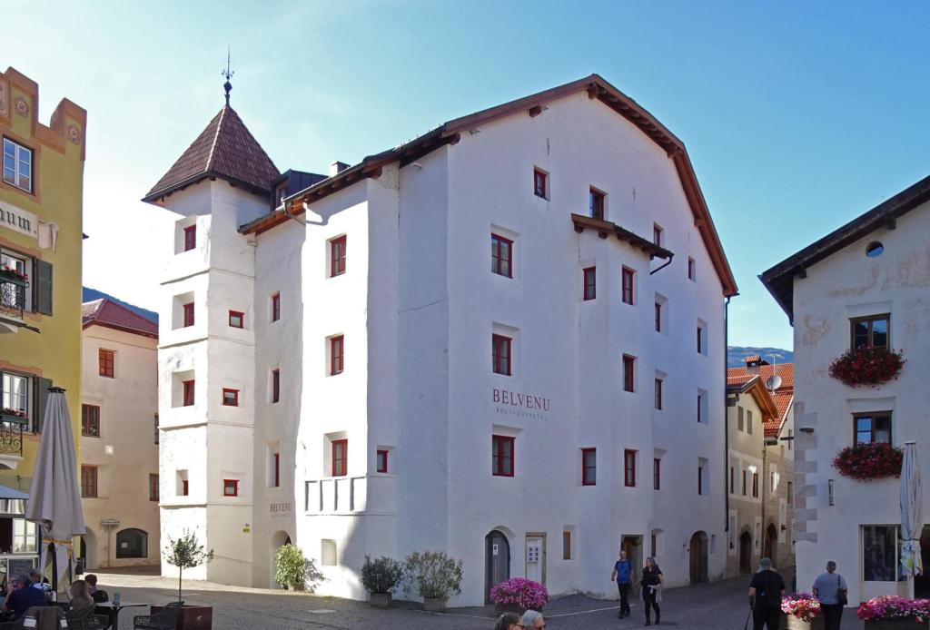 Glurns: Hohes Haus = Gasthof Krone (2025)