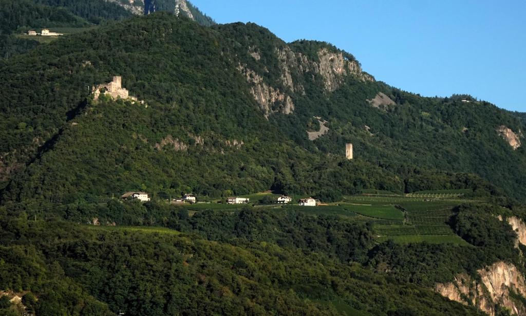 Burg Hocheppan und Kreideturm (2025)