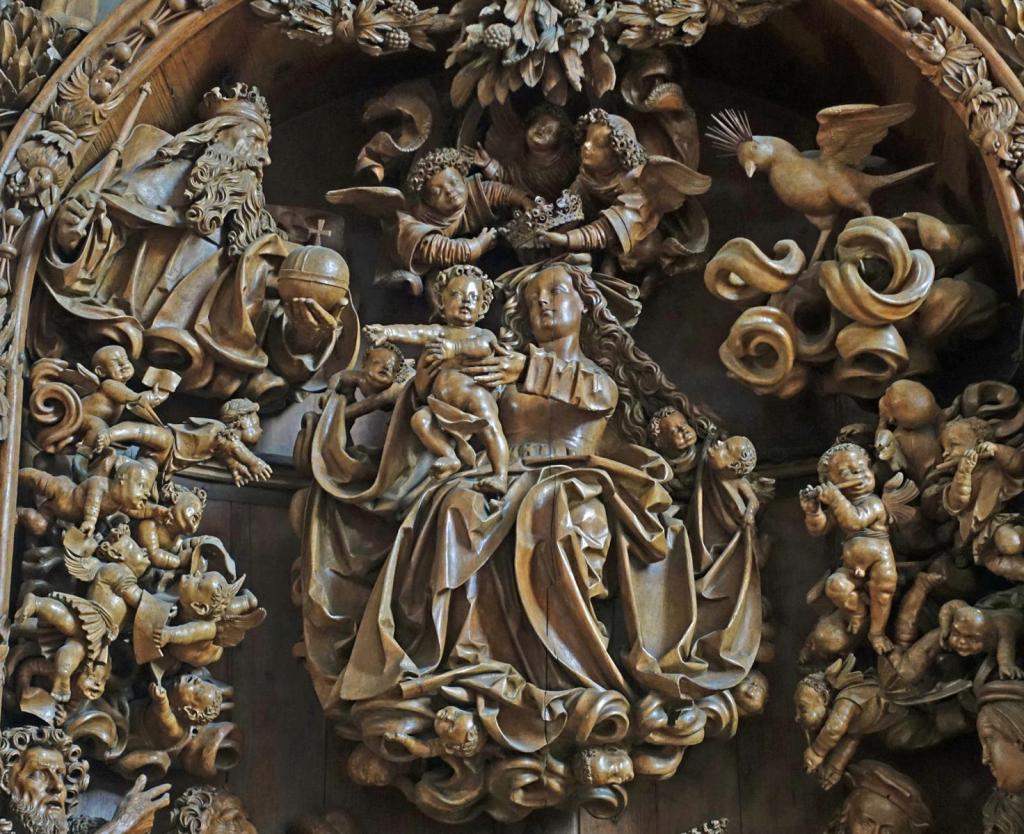 Mauer: Pfarrkirche Schnitzaltar Mittelteil oben [Gott und Maria mit Kind] (2024)