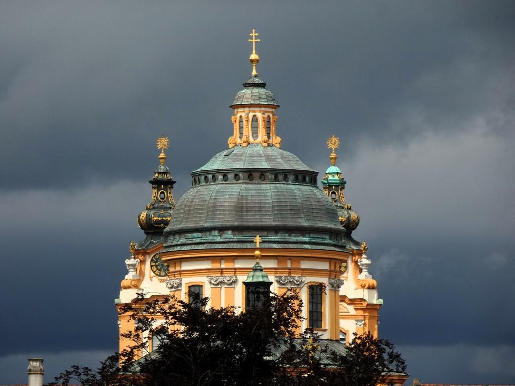 Melk: Stift Kuppel (2024)