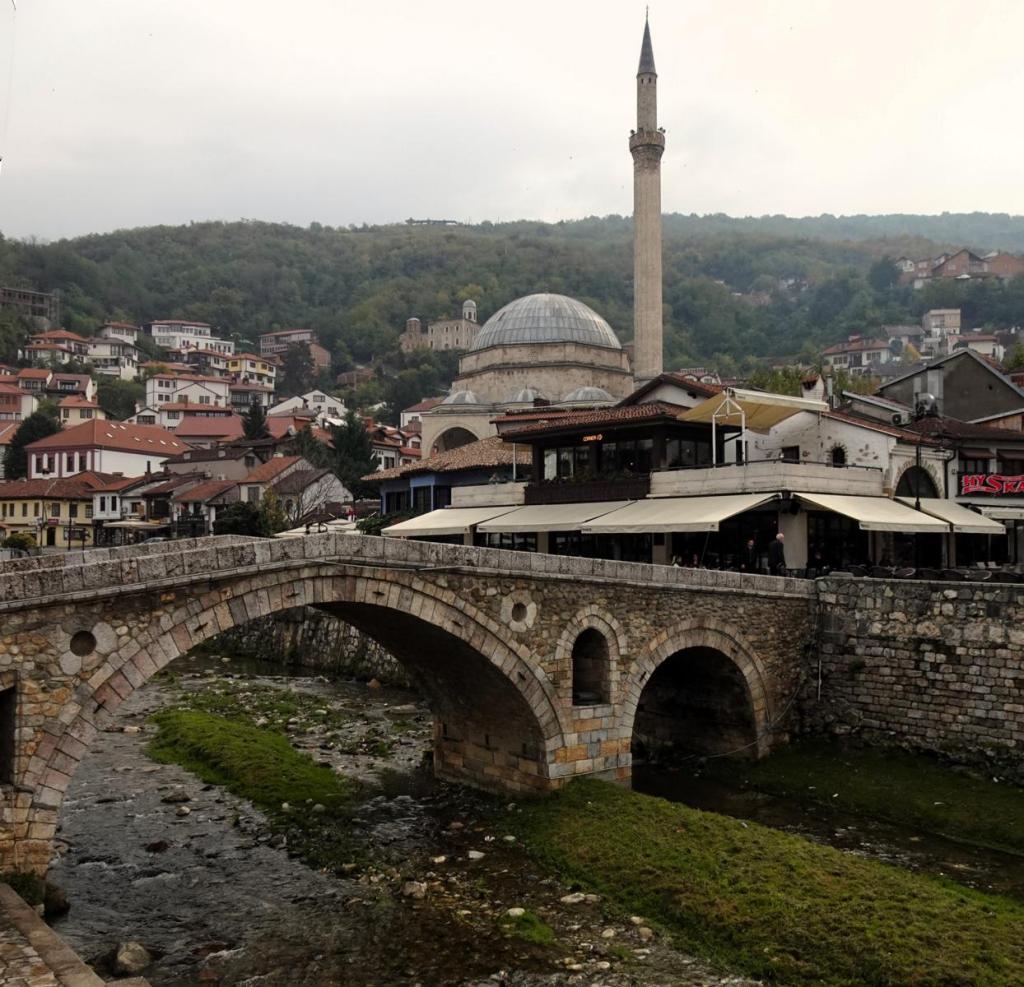 Prizren: Steinbrücke und Sinan Pascha-Moschee (2025)