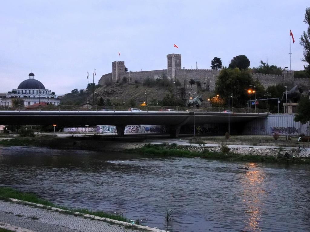 Skopje: Festung (2025)