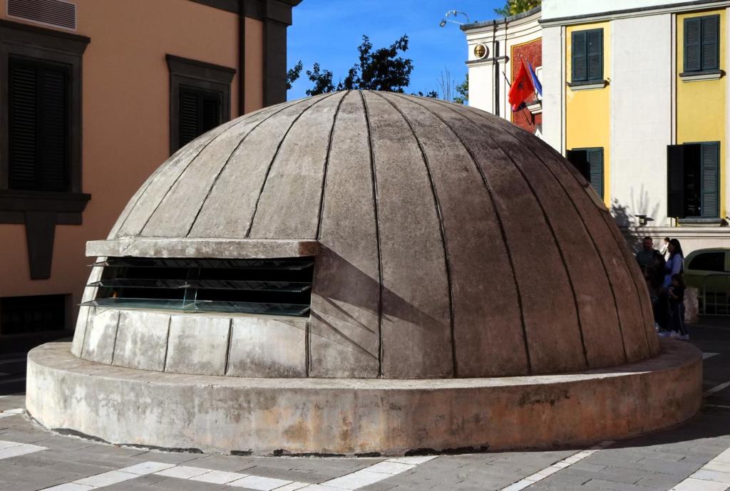 Tirana: Bunker (2025)