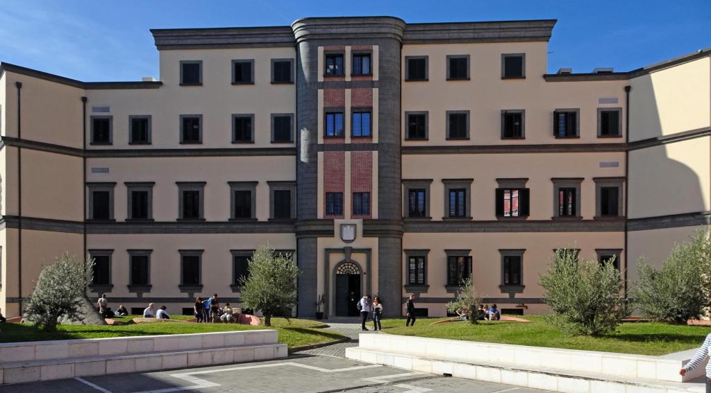 Tirana: Ministerium [aus italienischer Zeit] (2025)