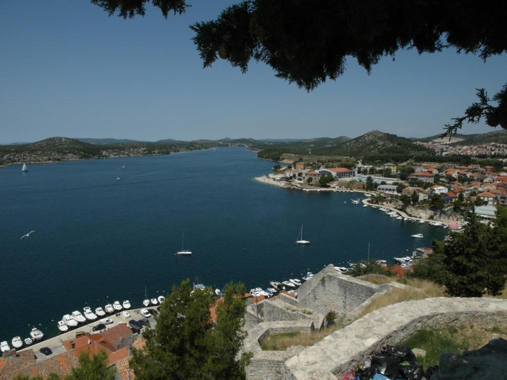 Sibenik: Blick von der Michaelsfestung auf die Krka (2016)
