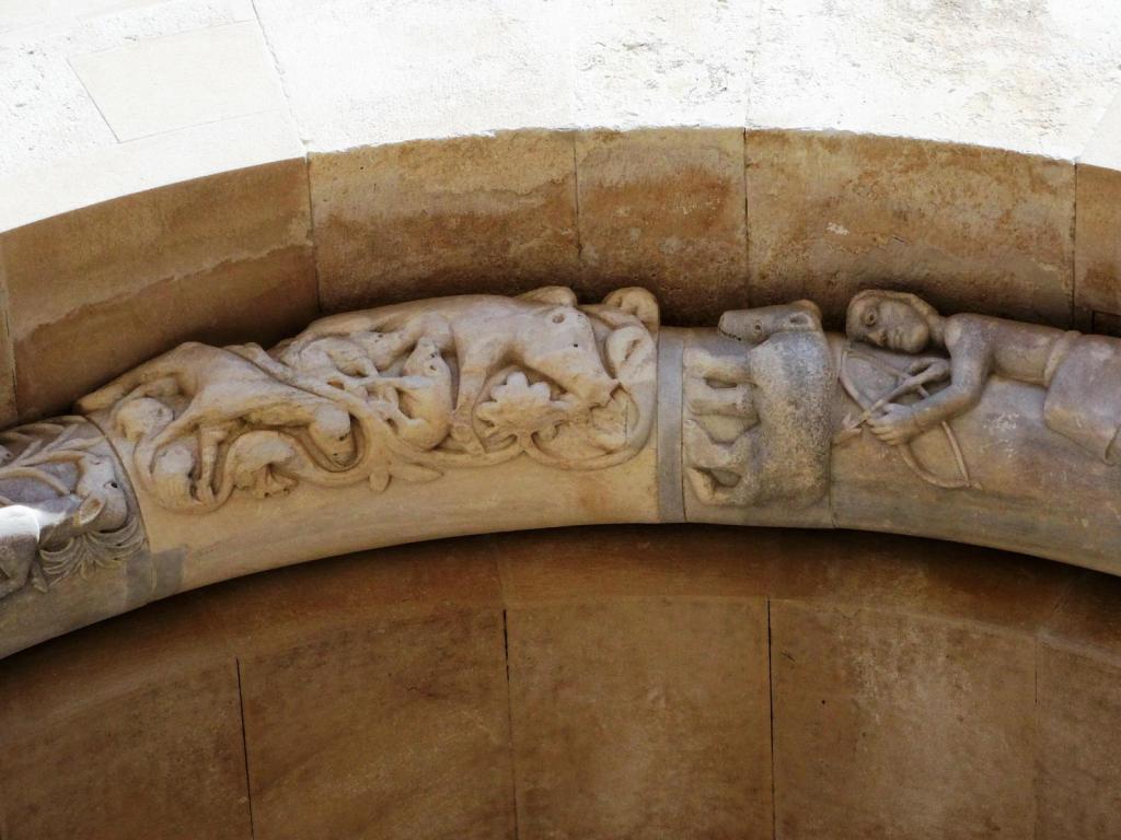 Split: Diokletianspalast Kathedrale Fries am Glockenturm (2016)