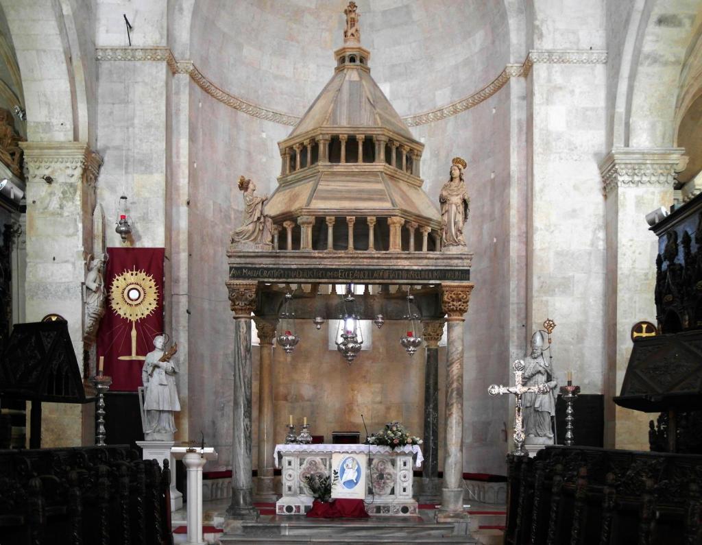 Trogir: Kathedrale Chor (2016)