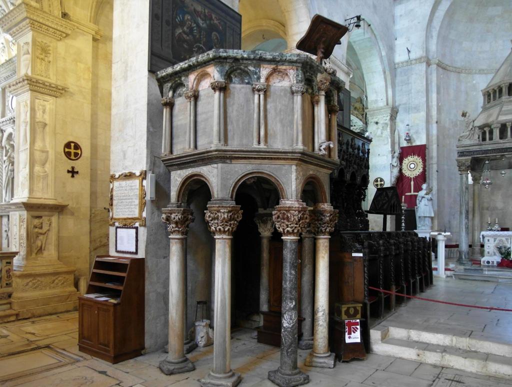 Trogir: Kathedrale Kanzel (2016)