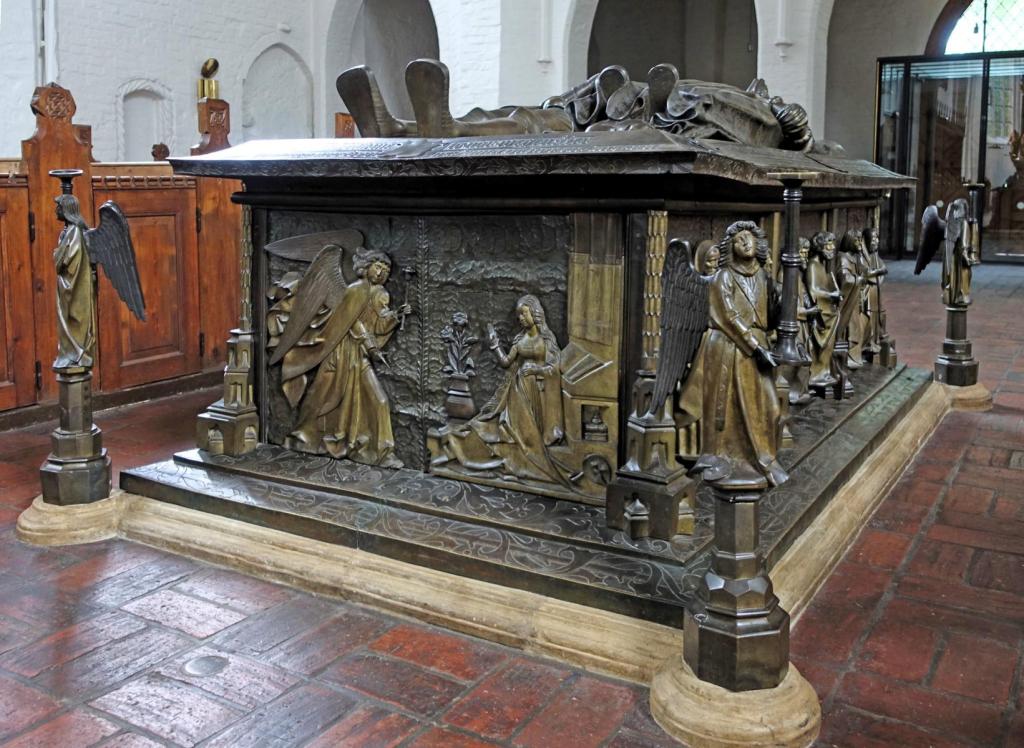 Bordesholm: Klosterkirche Bronzetumba von Friedrich von Gottorf und Anna von Brandenburg [1514] (2024)