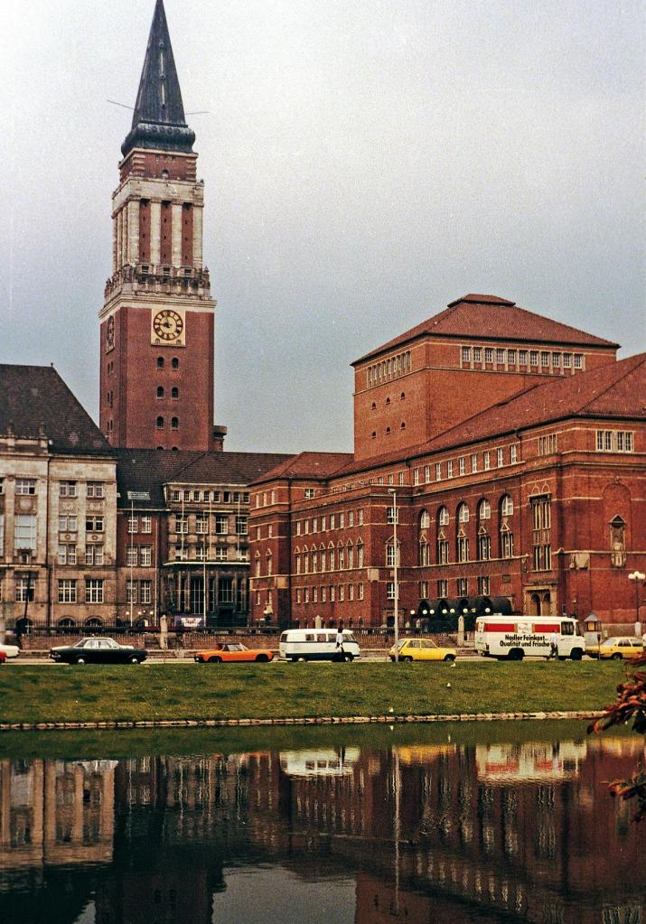 Kiel: Kleiner Kiel mit Opernhaus und Rathaus (1978)