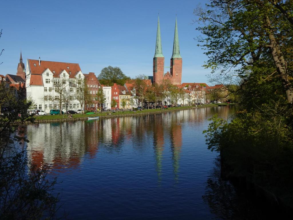 Lübeck: Obertrave mit Blick zum Dom (2026)