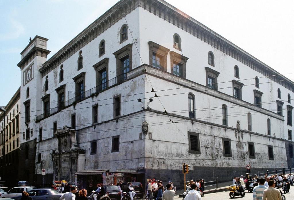 Neapel: Castel Capuano (2000)