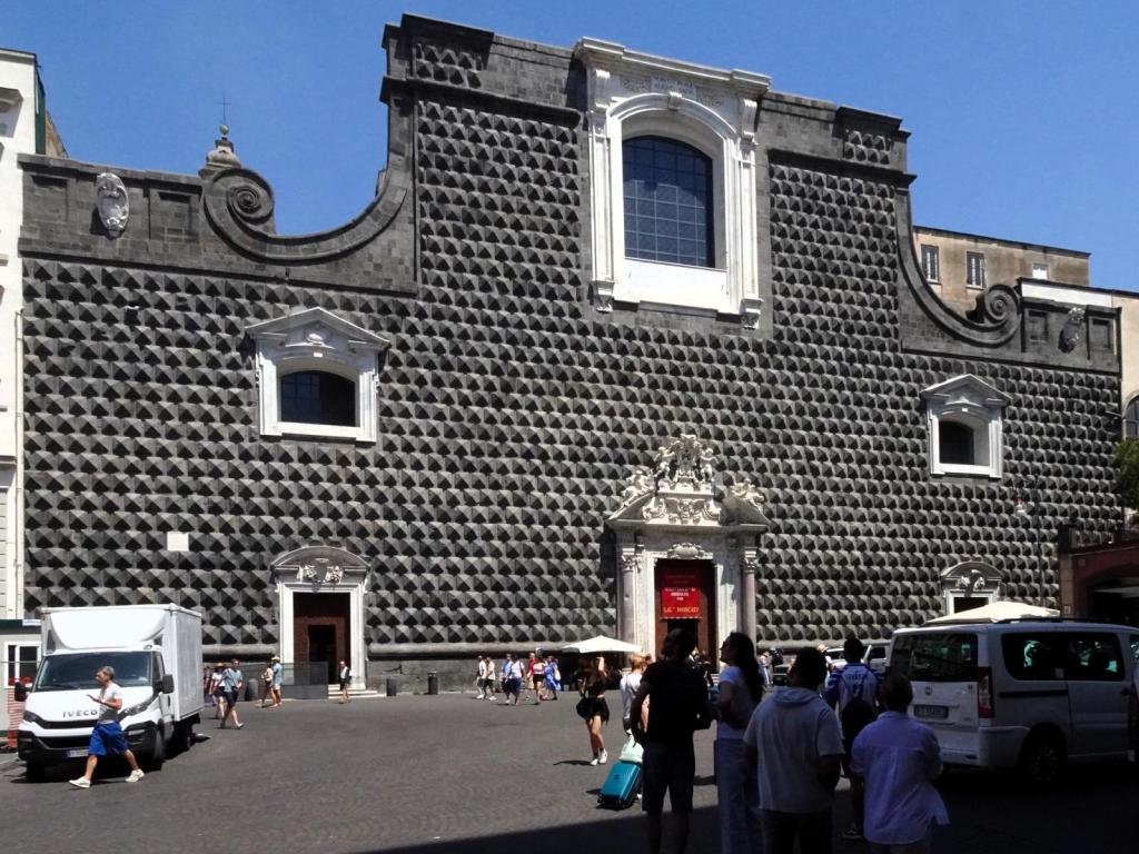 Neapel: Jesuitenkirche [Gesu Nuovo] (2026)