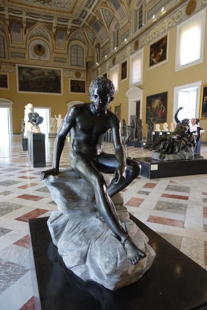 Neapel: Archäologisches Nationalmuseum - Ruhender Hermes [aus der Villa der Papyri in Herculaneum] (2026)