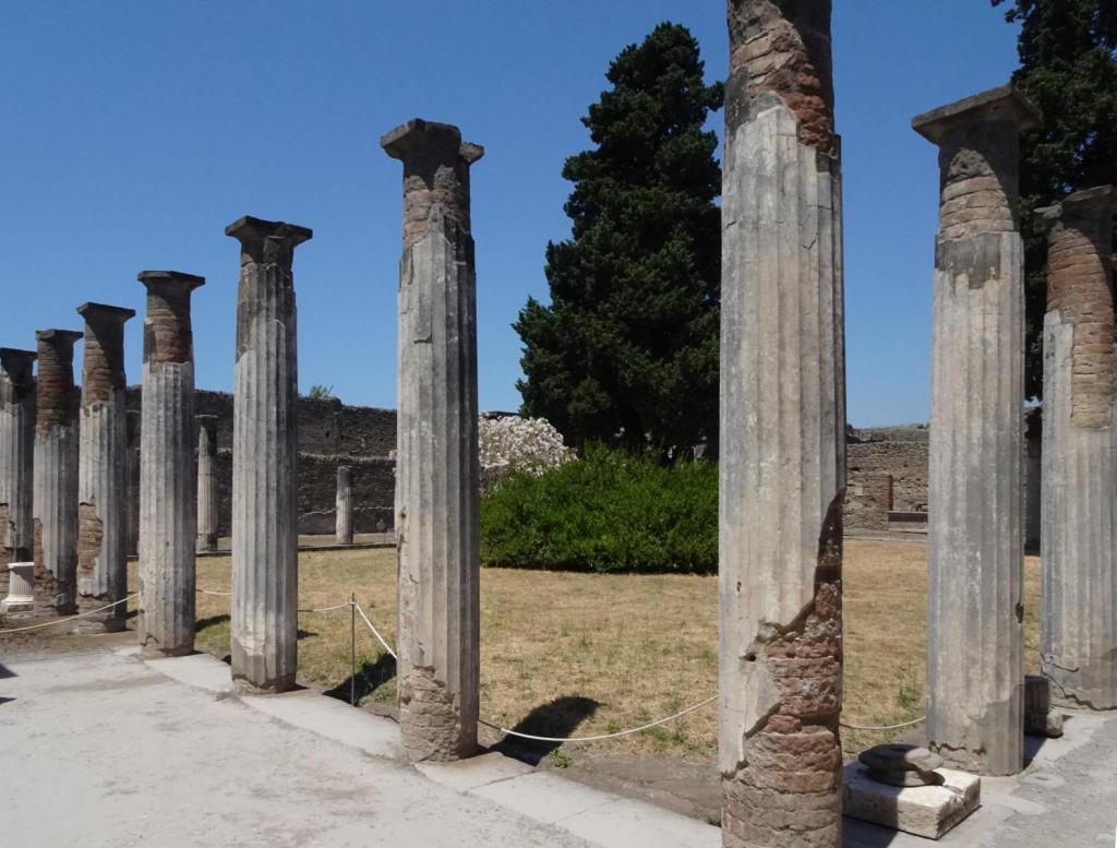 Pompeji: Haus des Fauns Peristyl (2026)