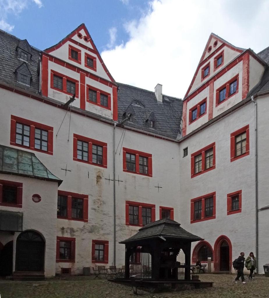 Rochsburg: Kernburg Innenhof (2026)