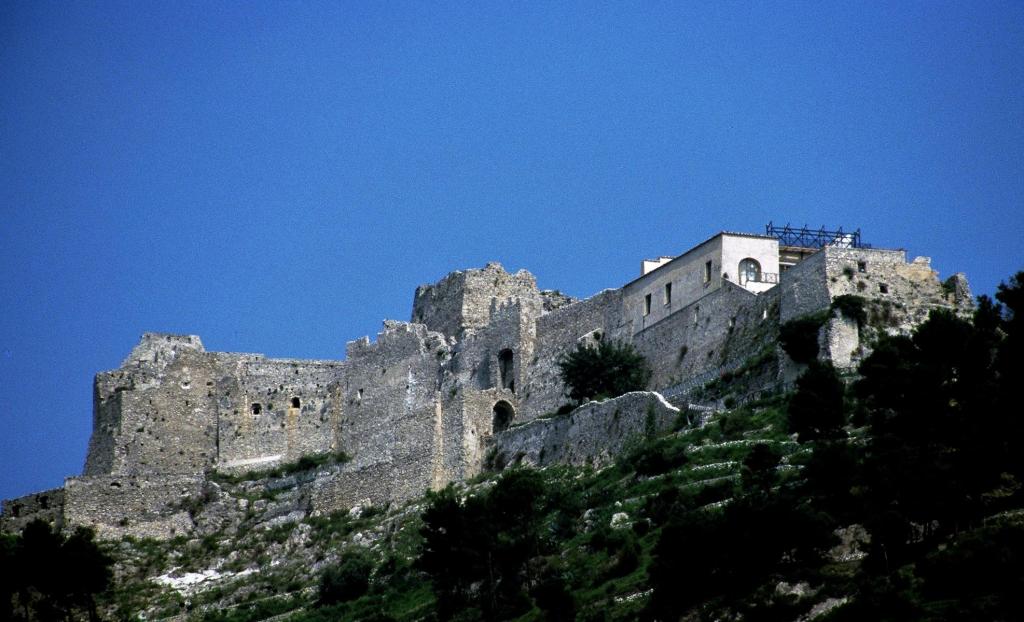 Salerno: Festung (2000)