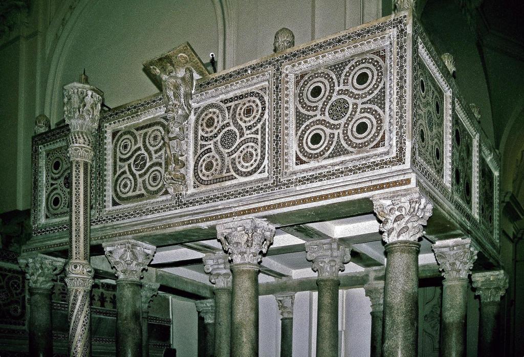 Salerno: Dom Kanzel (2000)