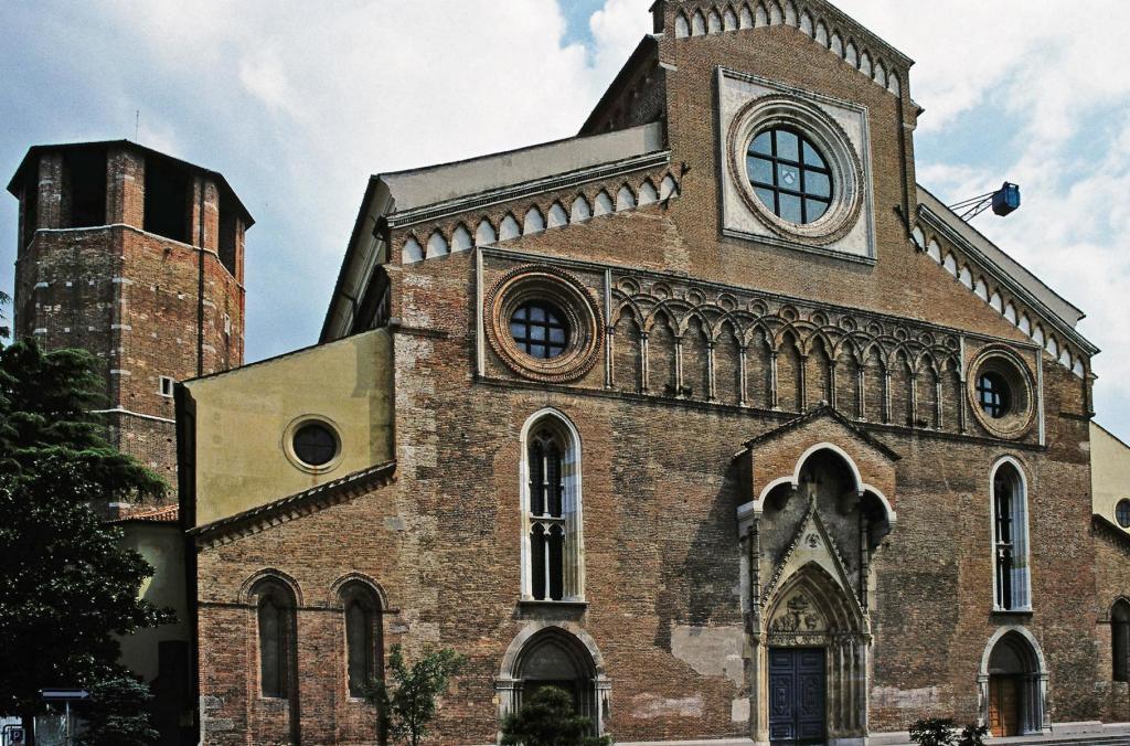 Udine: Dom (1999)