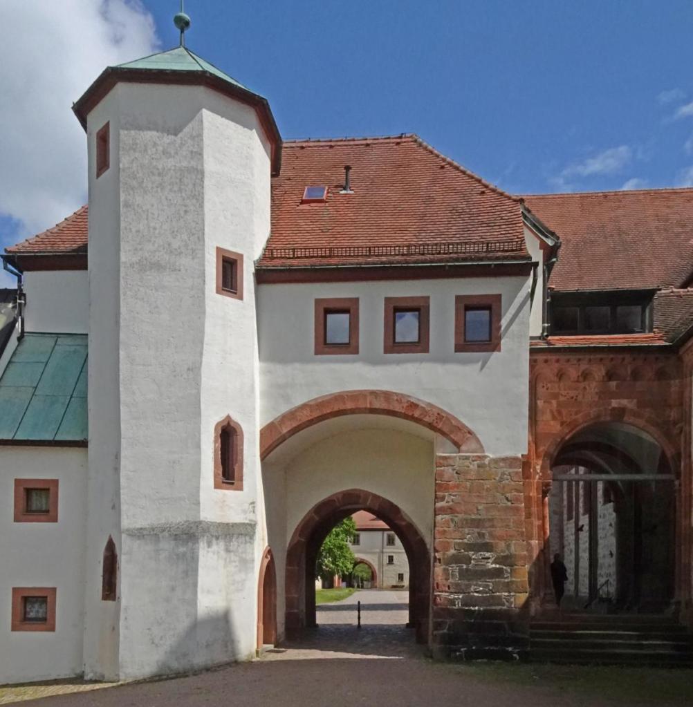 Wechselburg: Stiftskirche Portalvorhalle (2026)