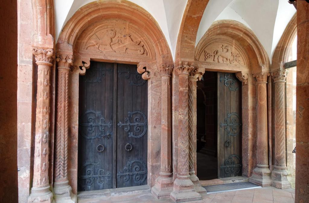 Wechselburg: Stiftskirche Doppelportal (2026)