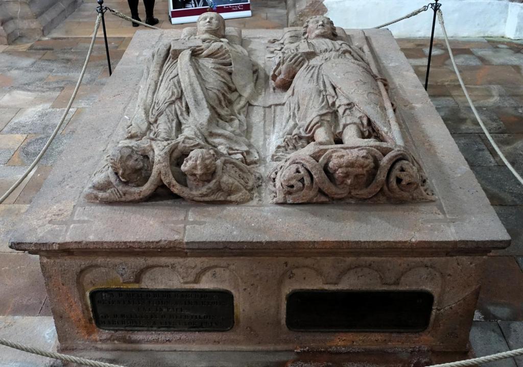 Wechselburg: Stiftskirche Grabmal des Stifterpaares Dedo von Groitzsch [† 1190] und seiner Gemahlin Mechthild (2026)
