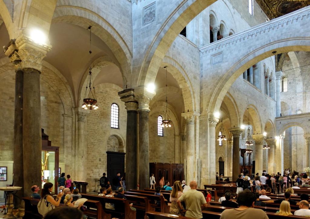 Bari: Nikolausbasilika (2026)