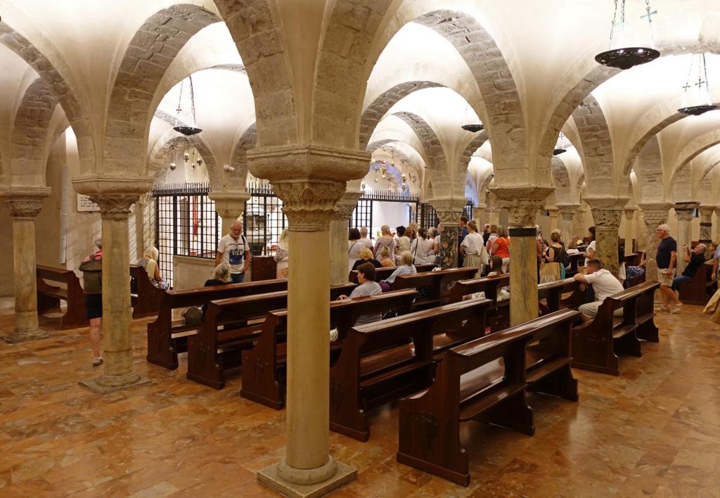 Bari: Nikolausbasilika Krypta (2026)
