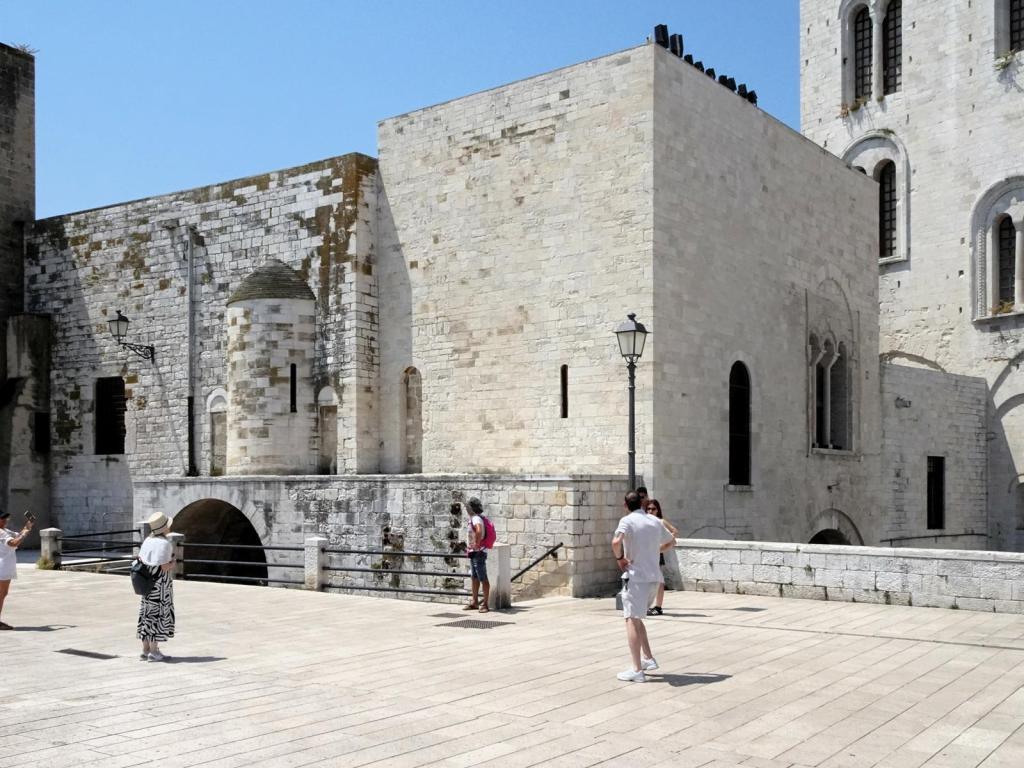 Bari: Tor des Katepans (2026)