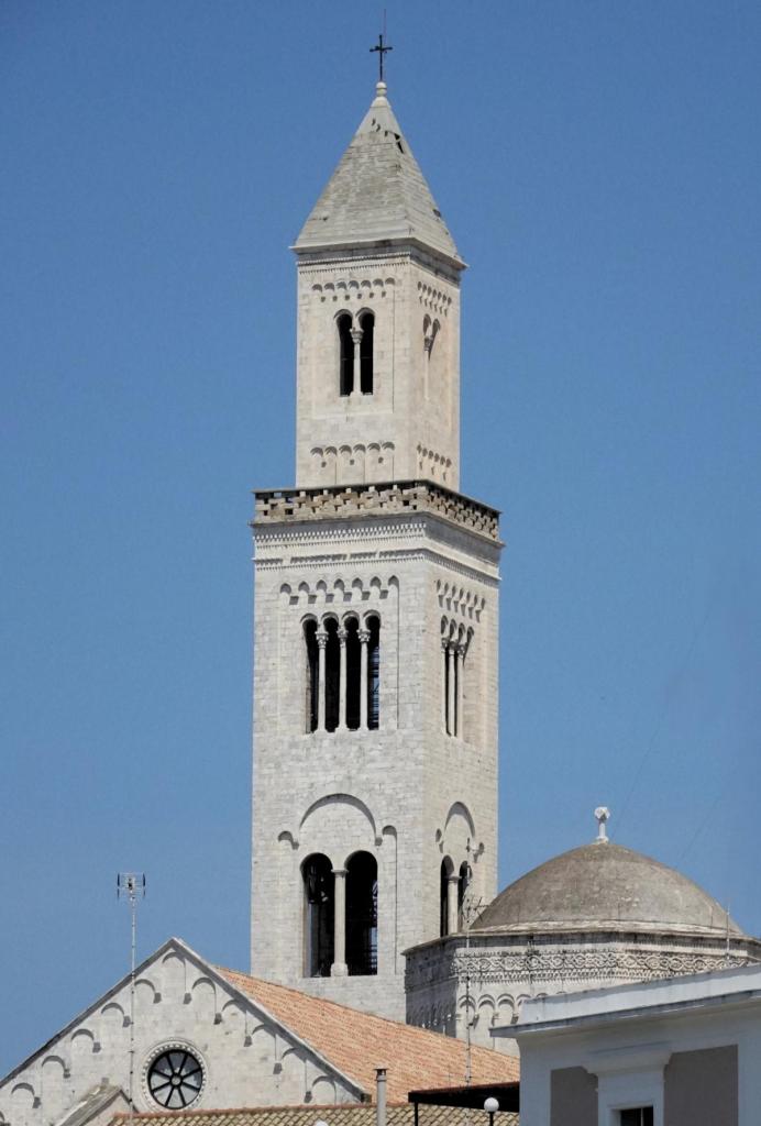 Bari: Kathedrale Turm (2026)