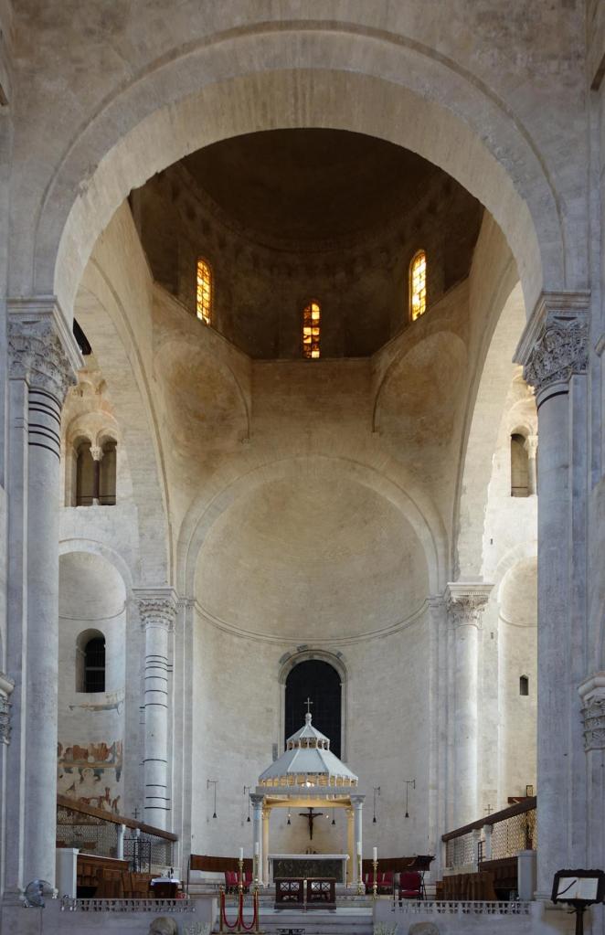 Bari: Kathedrale Chor (2026)