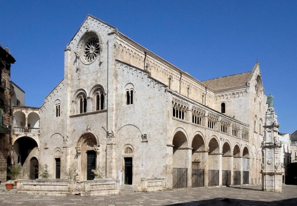 Bitonto: Kathedrale (2026)