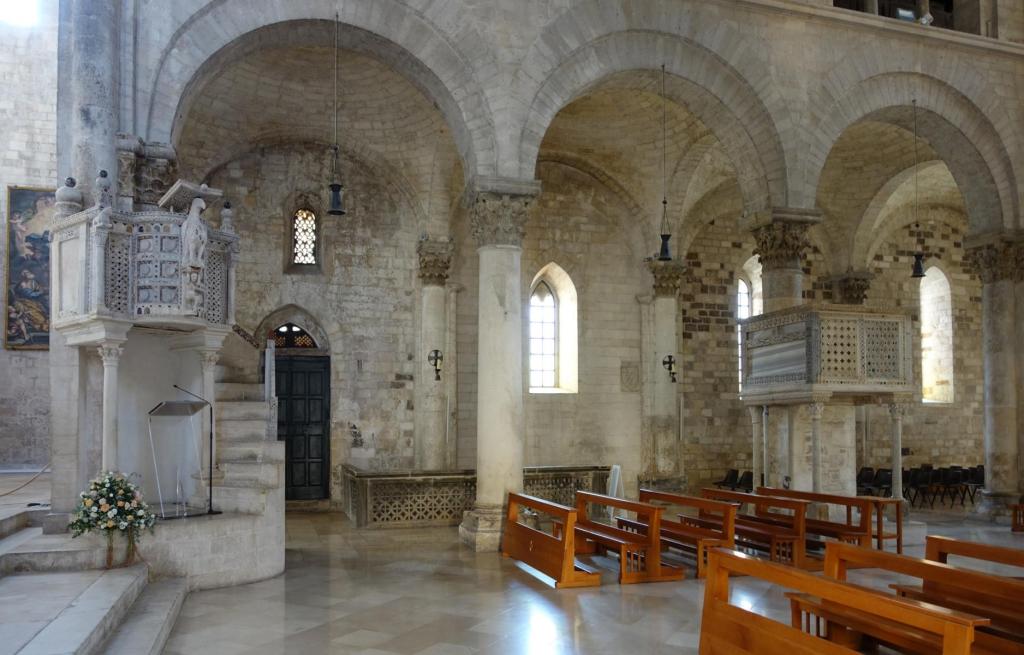Bitonto: Kathedrale Kanzeln (2026)