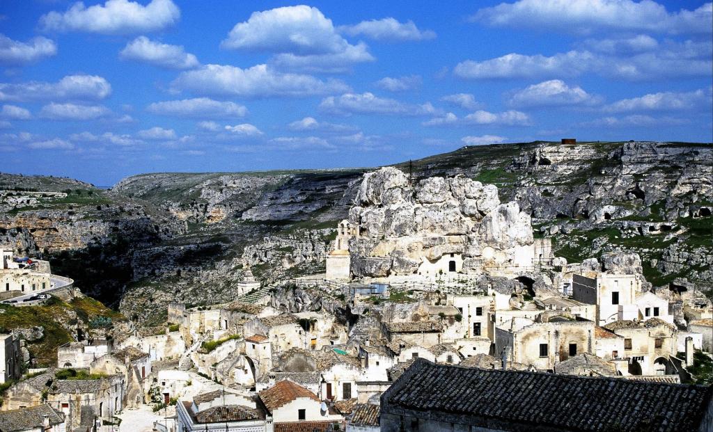 Matera (2001)