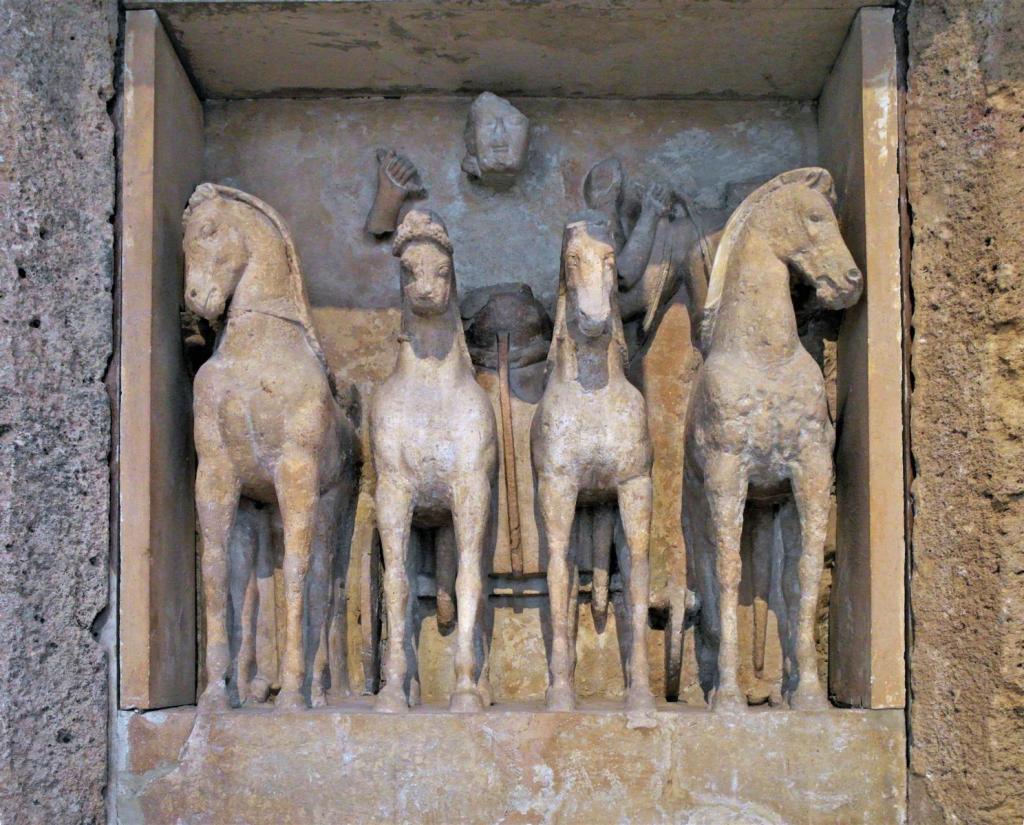 Selinunt: Metope vom Tempel C [Quadriga] im Archäologischen Museum Palermo (2018)