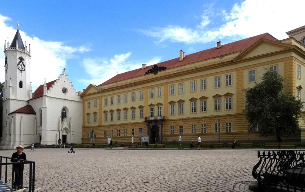 Teplitz [tschech. Teplice]: Schloss und Schlosskirche (2026)