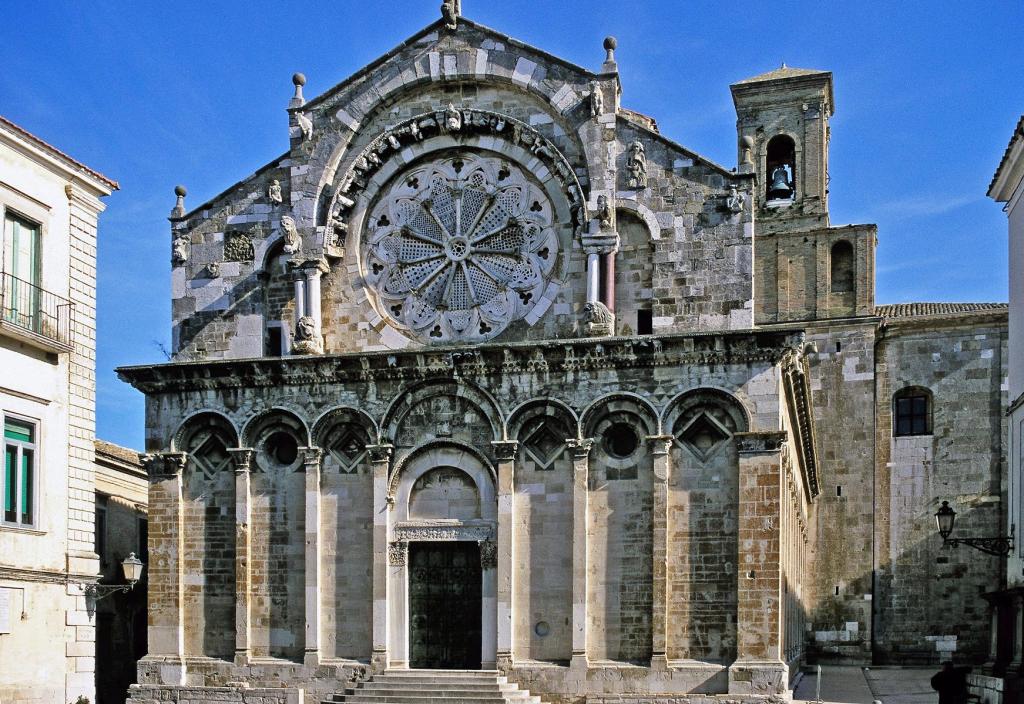 Troia: Kathedrale (2001)